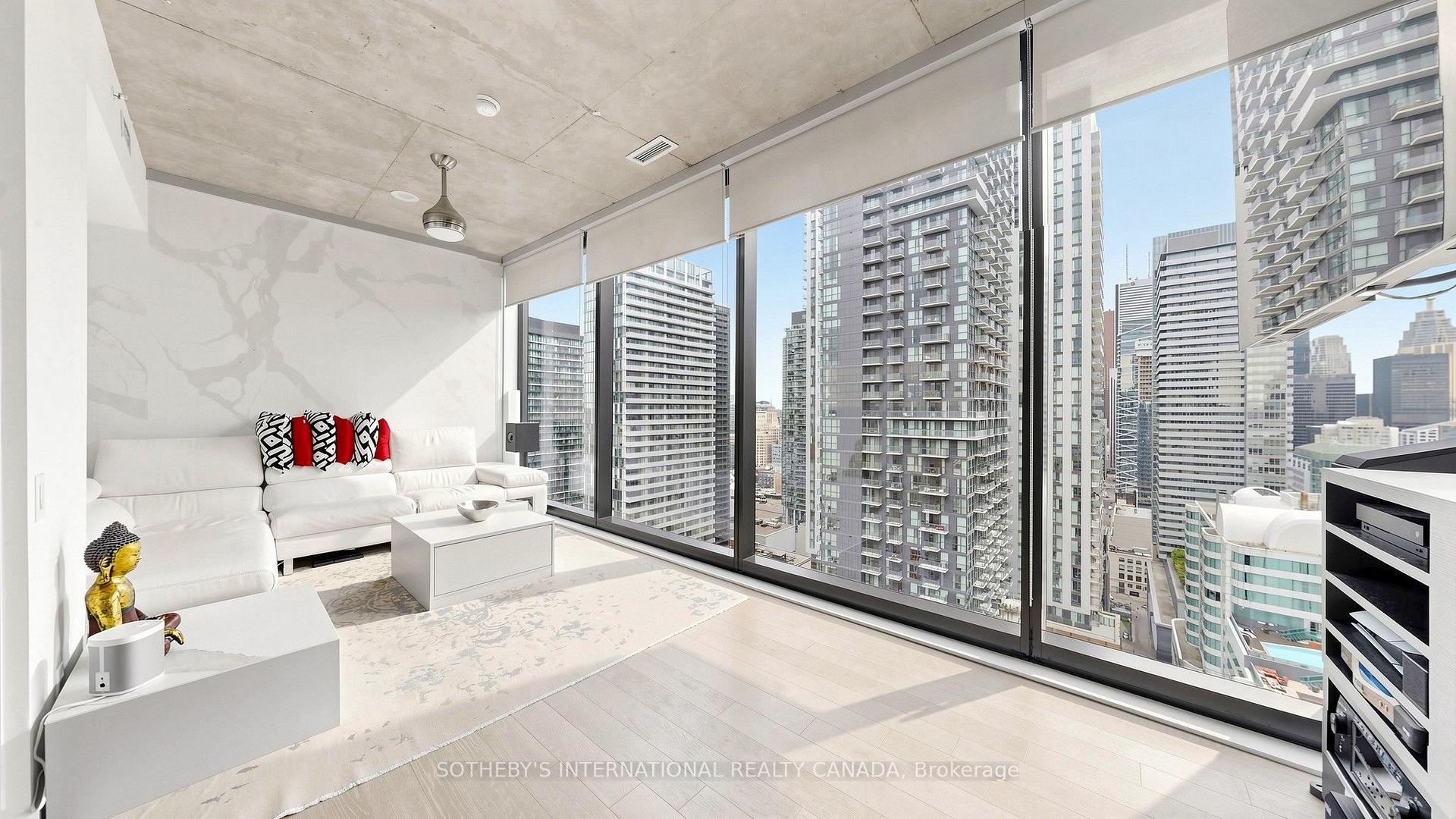 Photo 6 of Unit 2807, 11 Charlotte Street, Toronto, Waterfront Communities — HOMEH