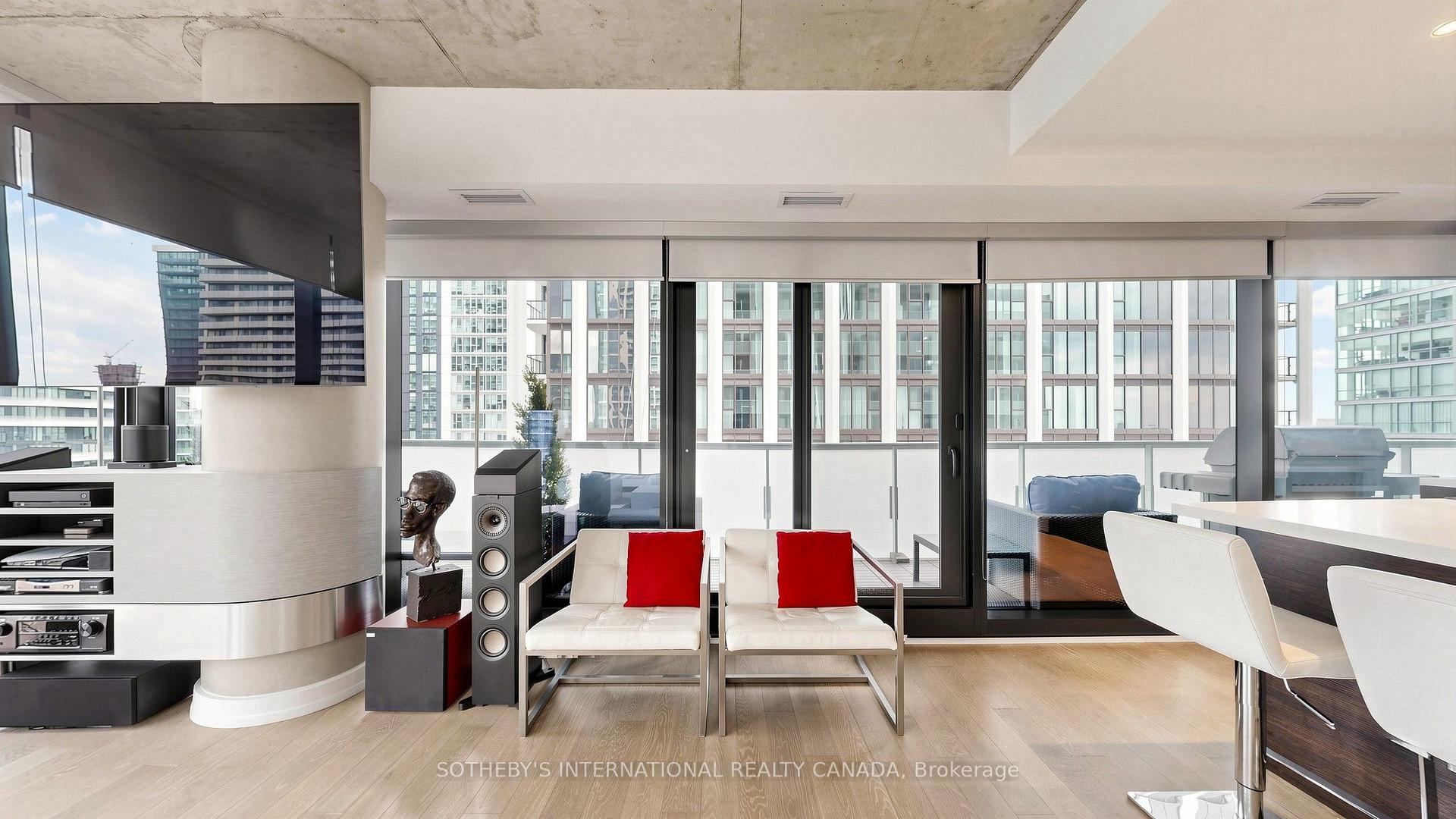 Photo 11 of Unit 2807, 11 Charlotte Street, Toronto, Waterfront Communities — HOMEH