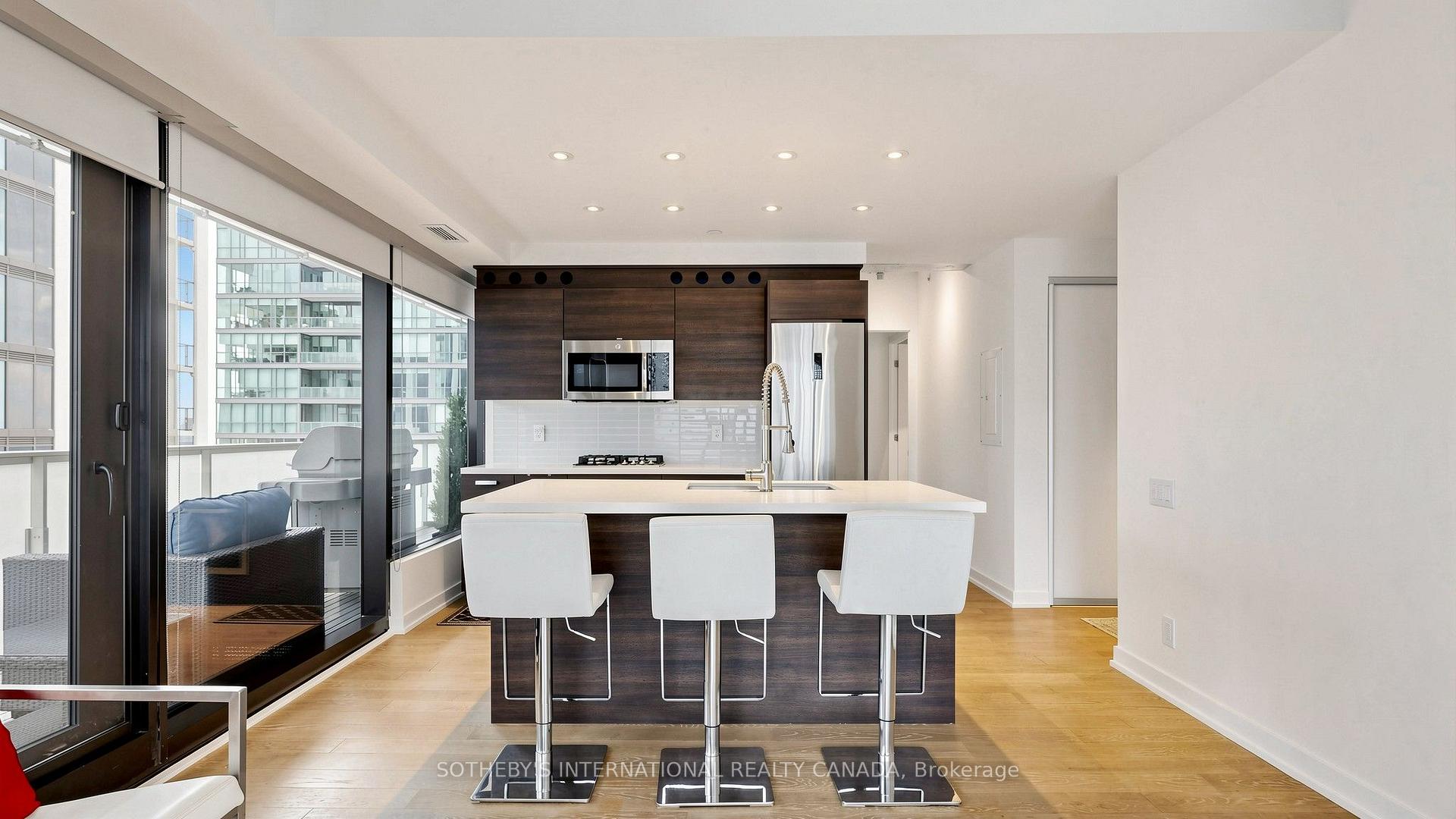 Photo 13 of Unit 2807, 11 Charlotte Street, Toronto, Waterfront Communities — HOMEH