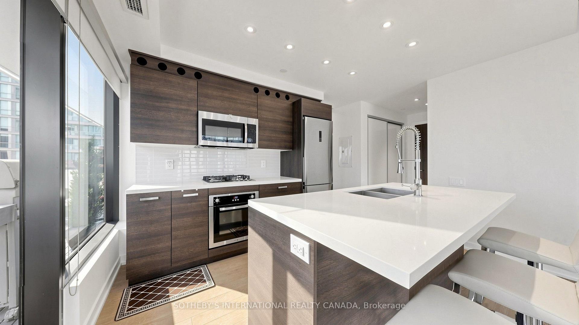 Photo 16 of Unit 2807, 11 Charlotte Street, Toronto, Waterfront Communities — HOMEH