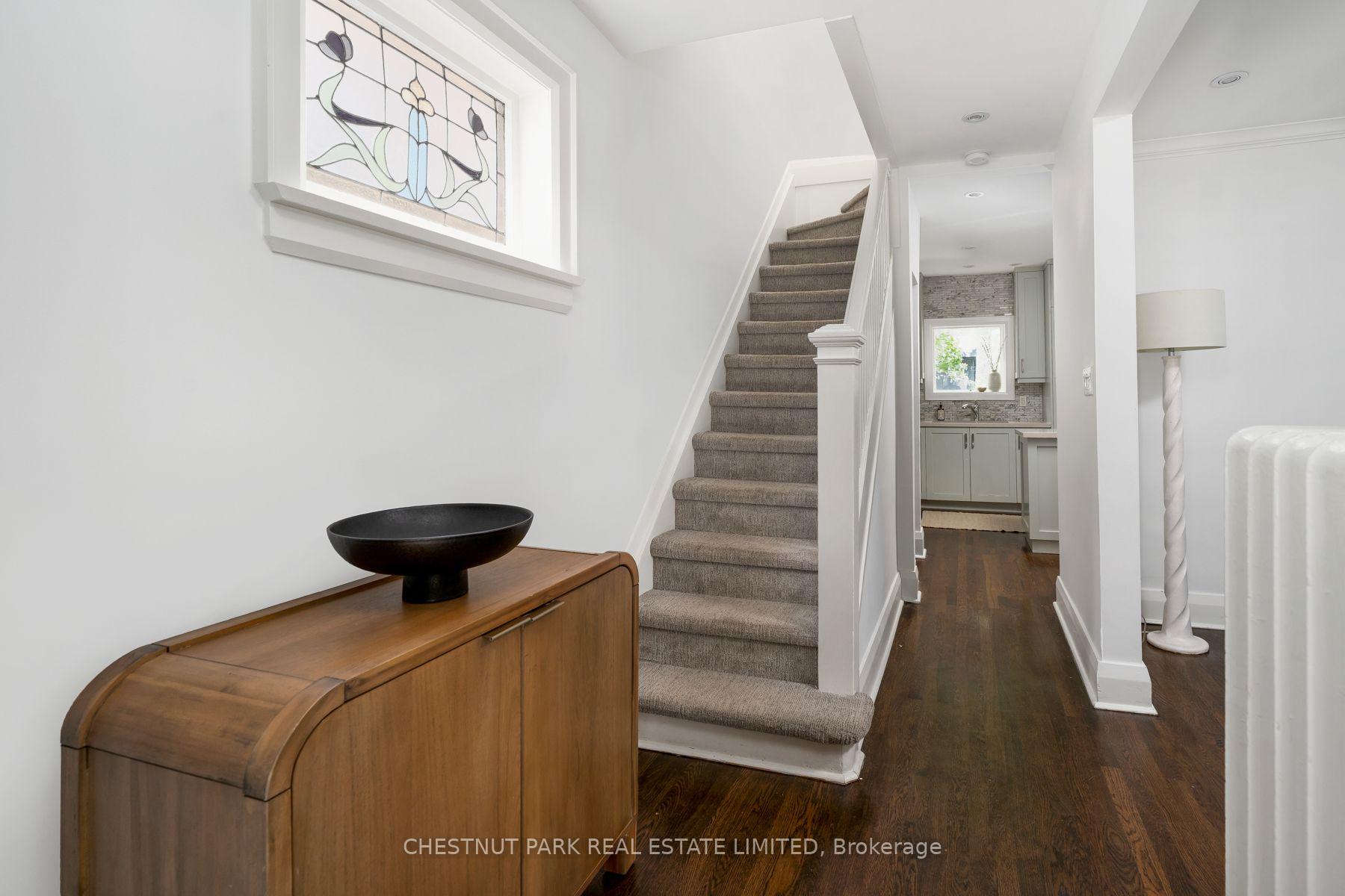 Photo 4 of 42 Boyton Road, Toronto, Mount Pleasant East — HOMEH