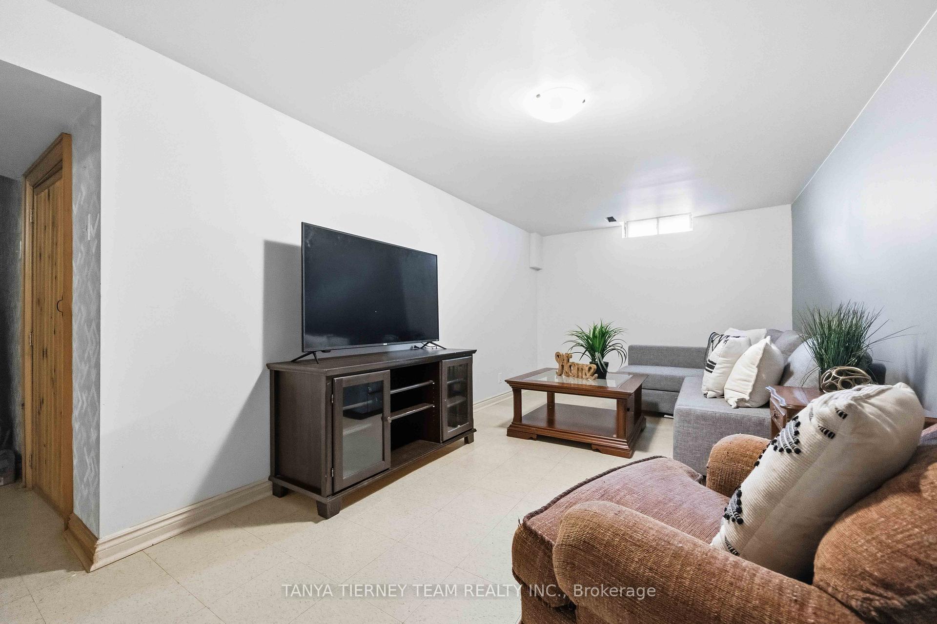 Photo 24 of 60 Pidduck Street, Clarington, Courtice — HOMEH