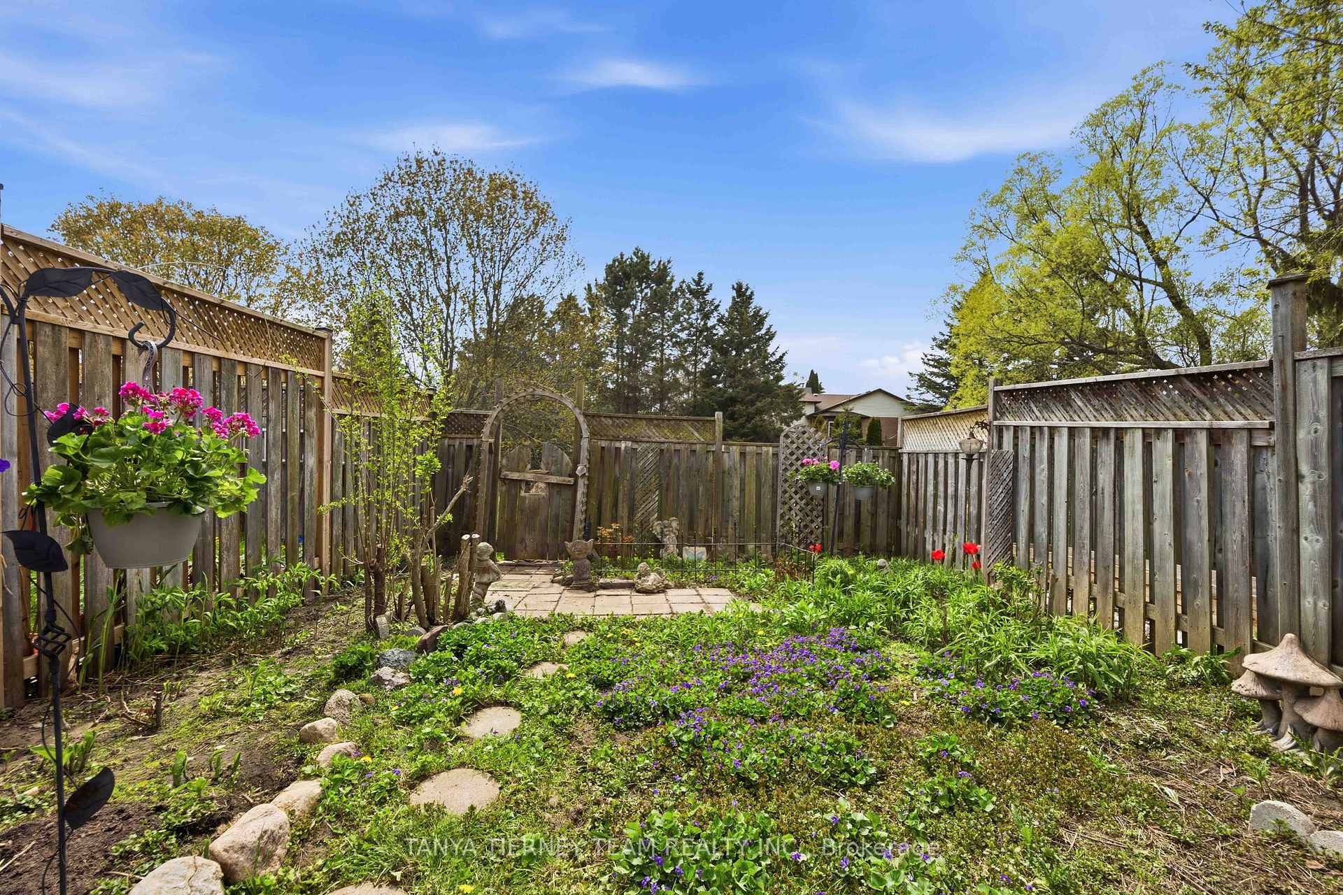 Photo 26 of 60 Pidduck Street, Clarington, Courtice — HOMEH
