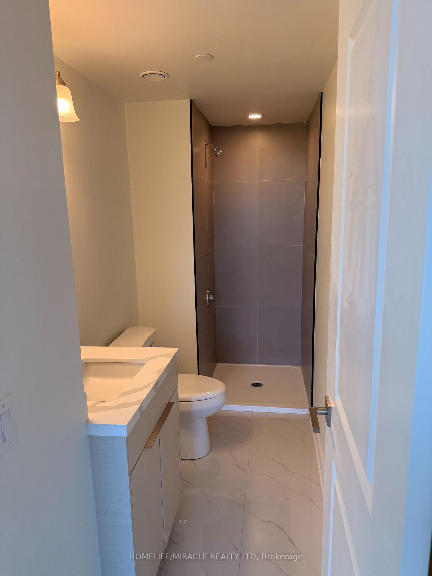 Photo 3 of Unit 404, 2825 Jane Street, North York, Glenfield-Jane Heights — HOMEH