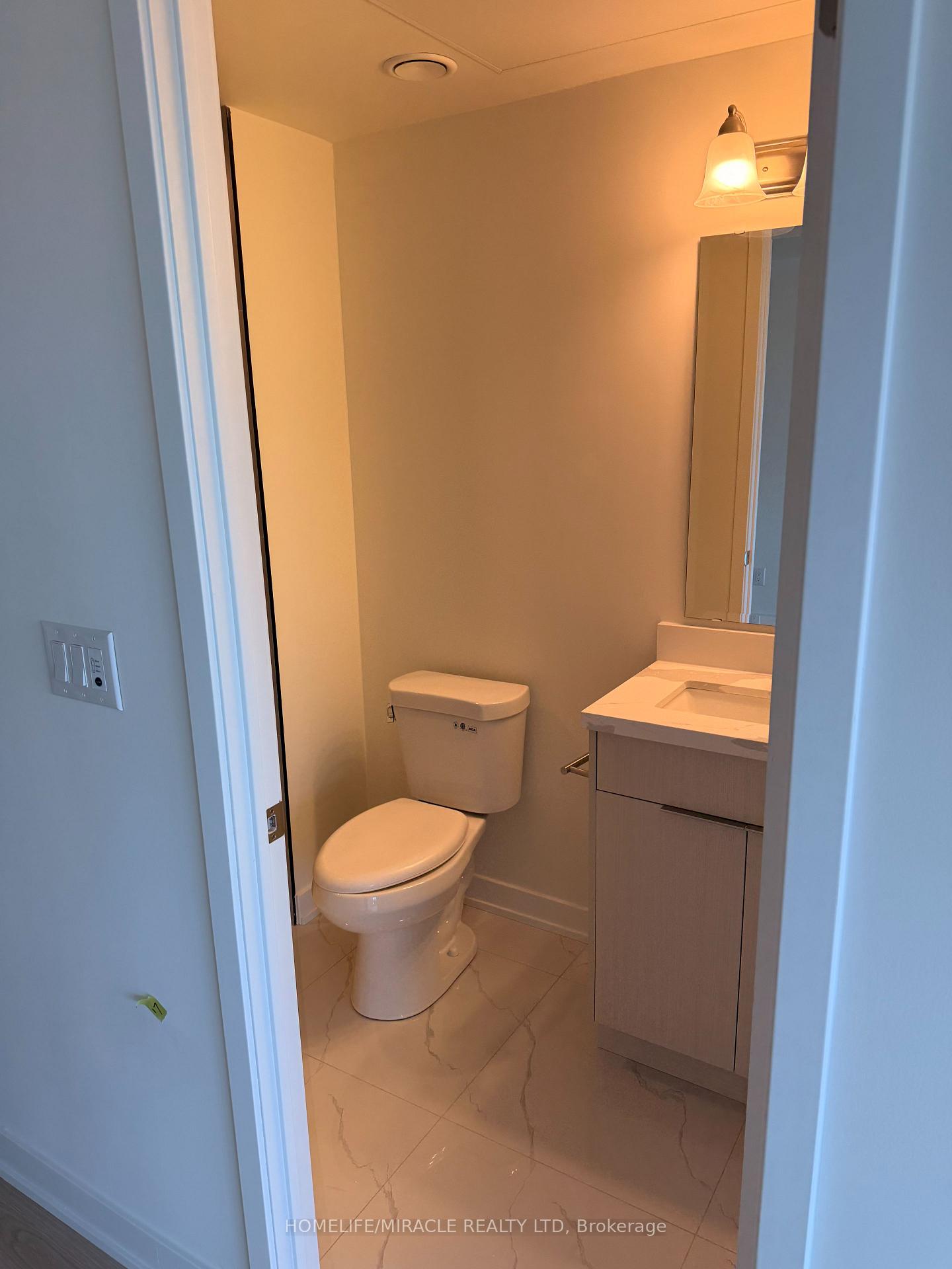 Photo 7 of Unit 404, 2825 Jane Street, North York, Glenfield-Jane Heights — HOMEH