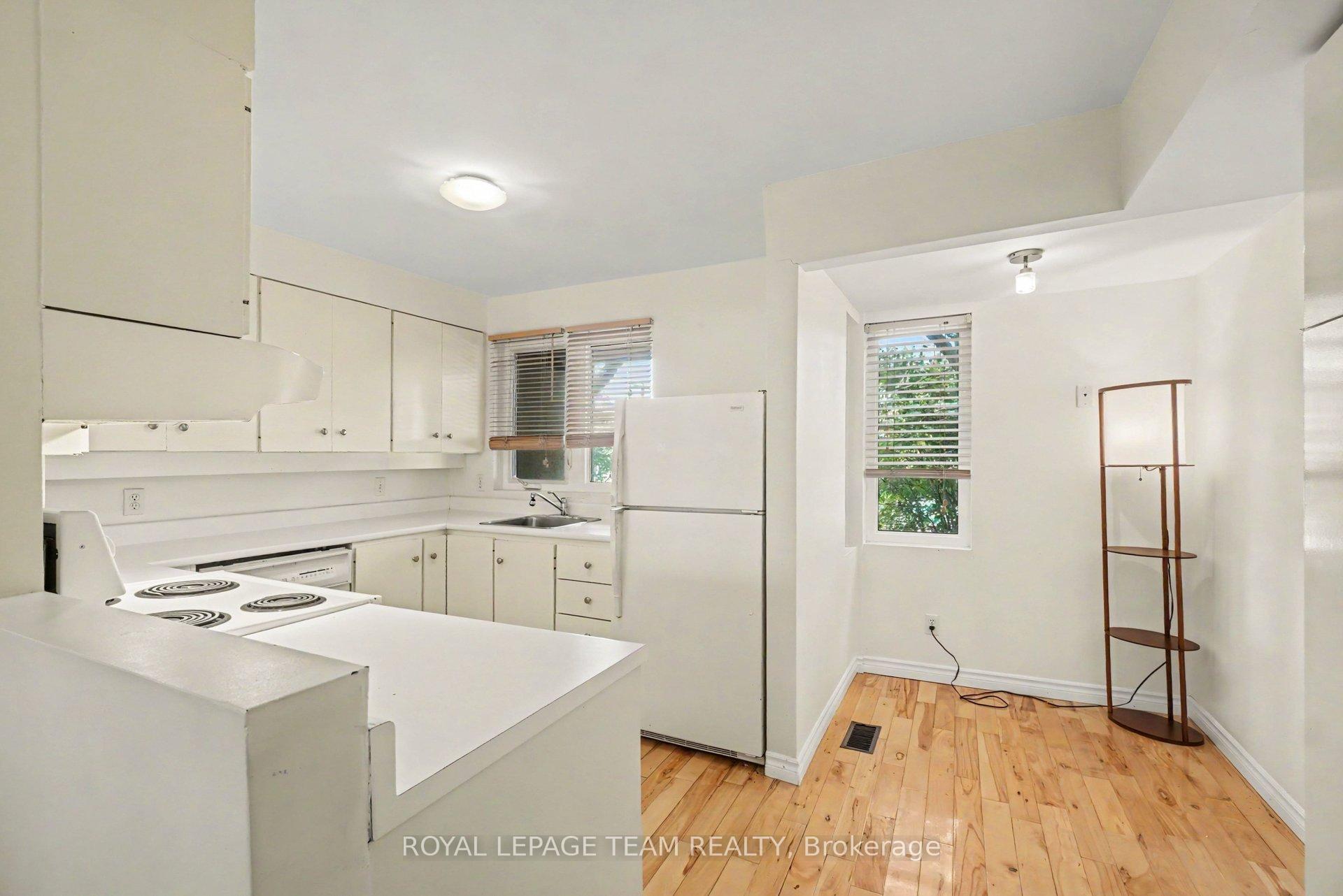 Photo 3 of Unit 14, 290 Cathcart Street, Ottawa, Lower Town — HOMEH