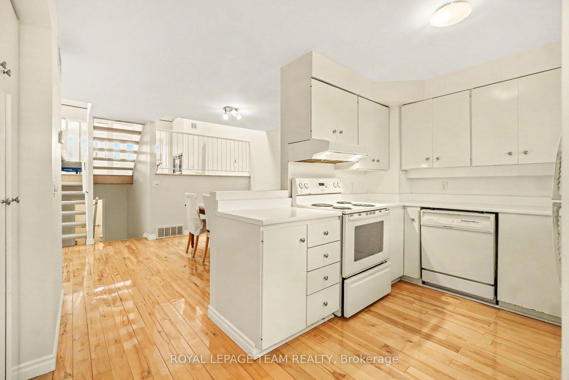 Photo 5 of Unit 14, 290 Cathcart Street, Ottawa, Lower Town — HOMEH