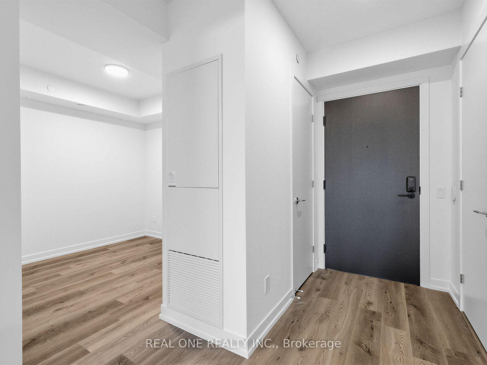 Photo 5 of Unit 502, 771 Yonge Street, Toronto, The Annex — HOMEH