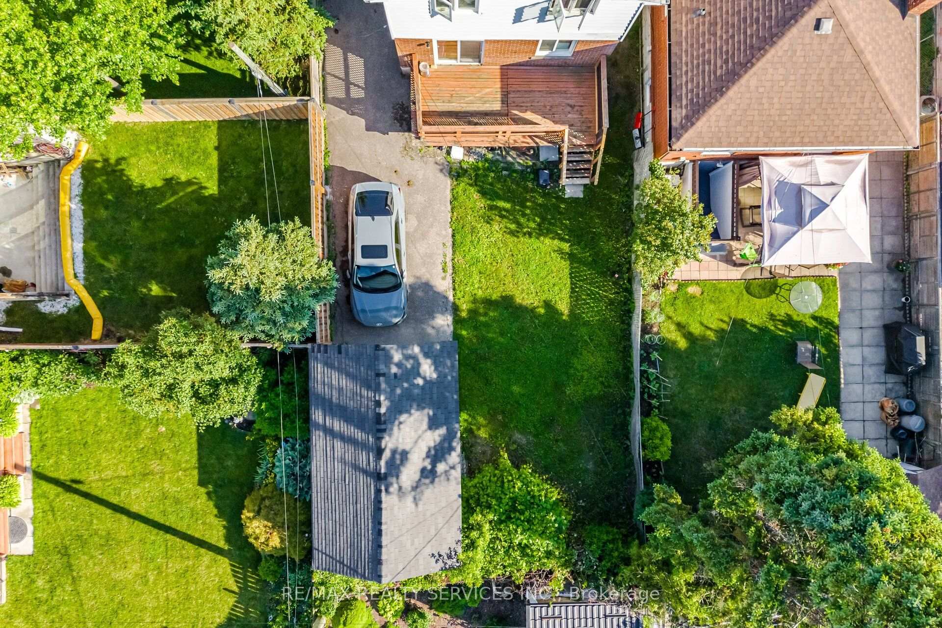 Photo 33 of 30 Elder Avenue, Etobicoke, Long Branch — HOMEH