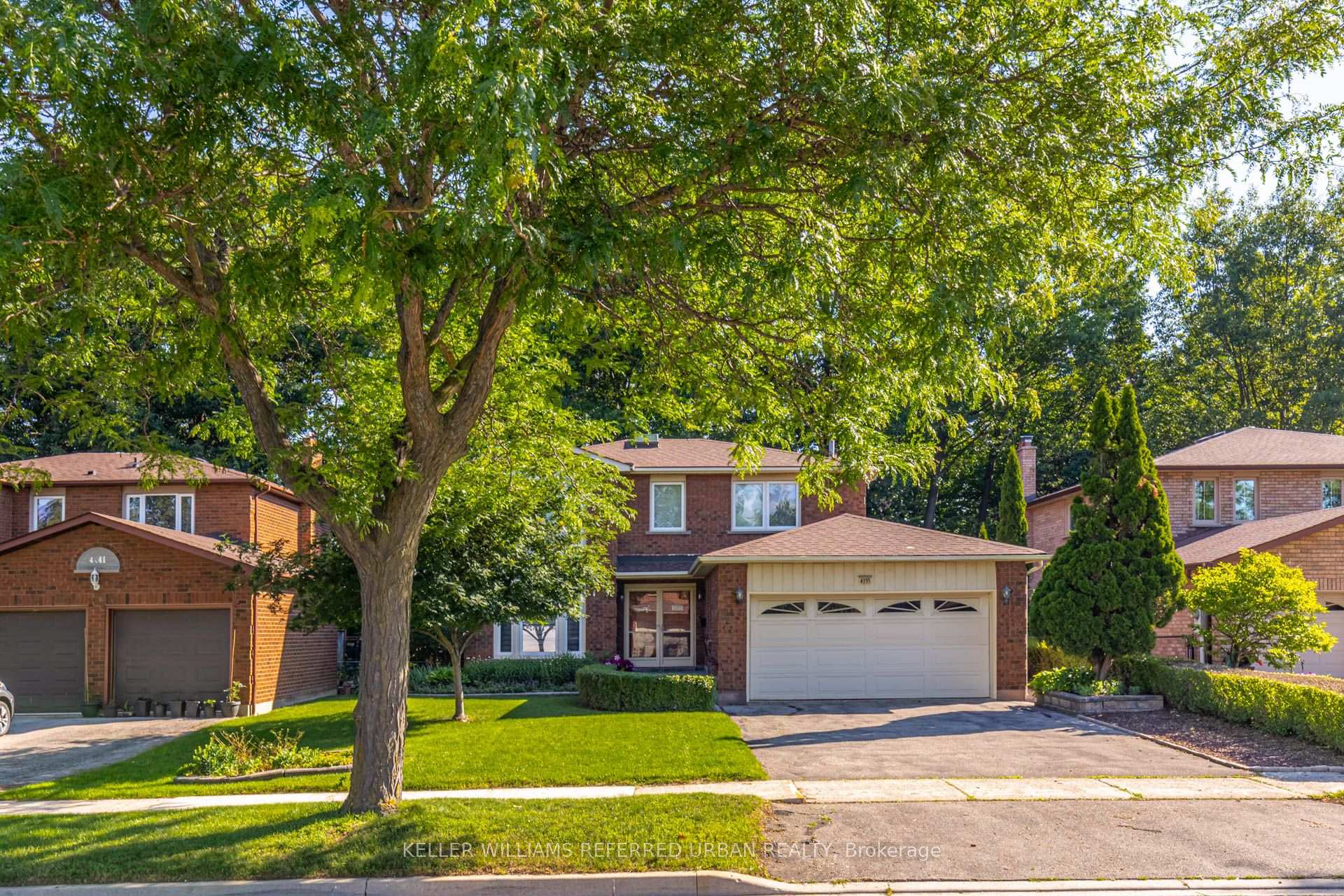 Photo 2 of 4235 Perivale Road, Mississauga, Creditview — HOMEH