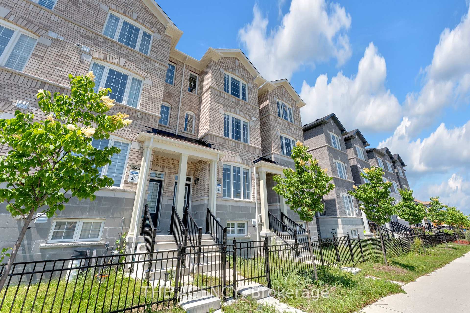 Photo 2 of 2064 Donald Cousens Parkway, Markham, Cornell — HOMEH