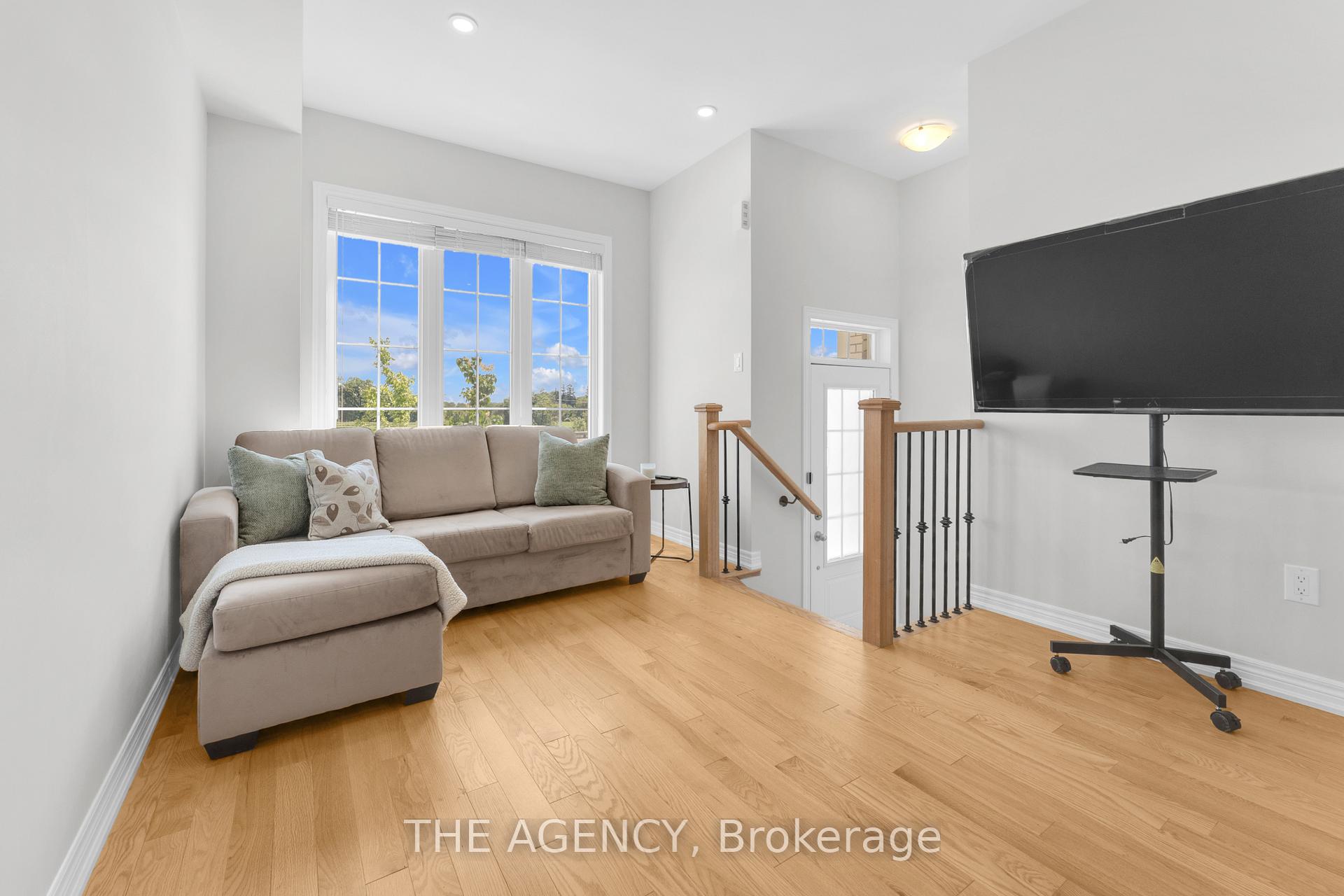 Photo 7 of 2064 Donald Cousens Parkway, Markham, Cornell — HOMEH