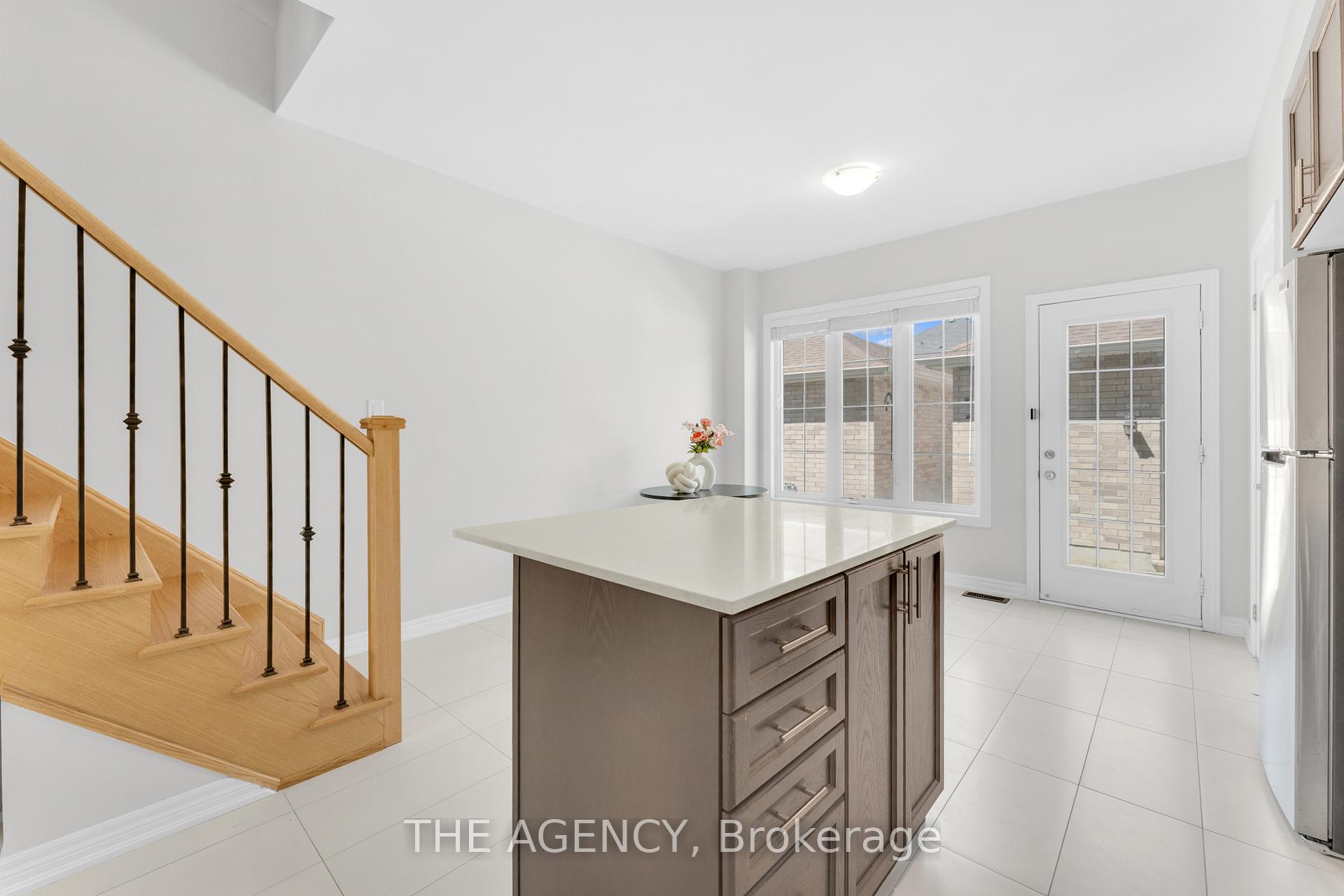 Photo 12 of 2064 Donald Cousens Parkway, Markham, Cornell — HOMEH