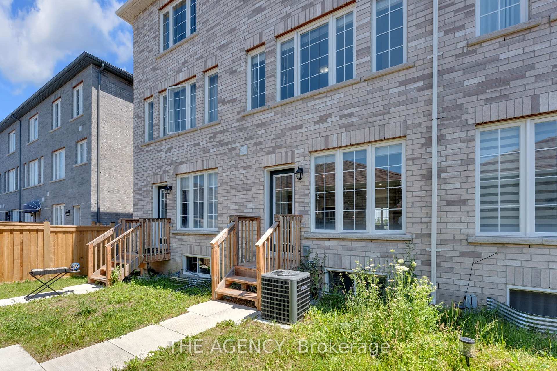 Photo 44 of 2064 Donald Cousens Parkway, Markham, Cornell — HOMEH