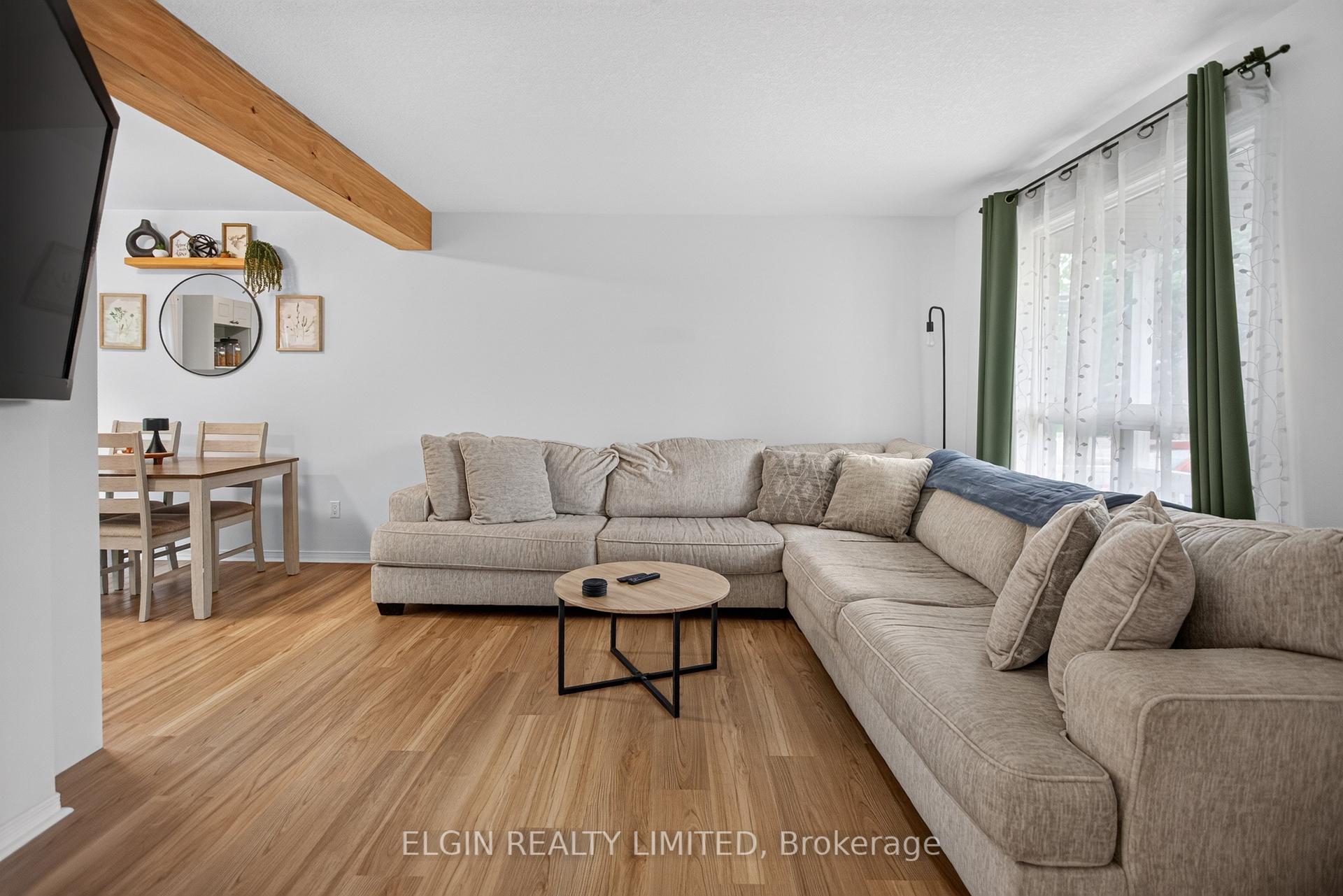 Photo 10 of 27 Cook Crescent, St. Thomas — HOMEH