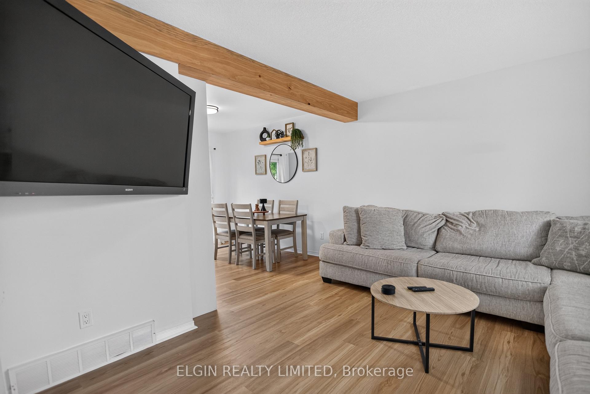 Photo 11 of 27 Cook Crescent, St. Thomas — HOMEH