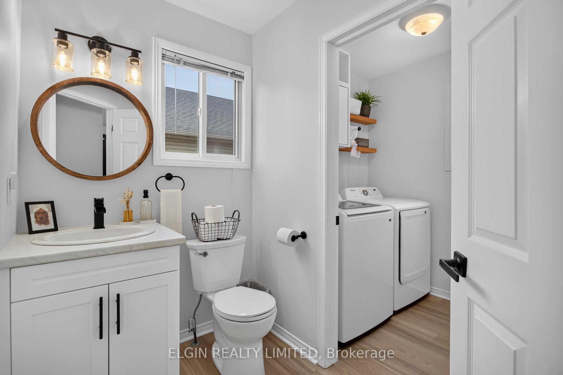 Photo 18 of 27 Cook Crescent, St. Thomas — HOMEH