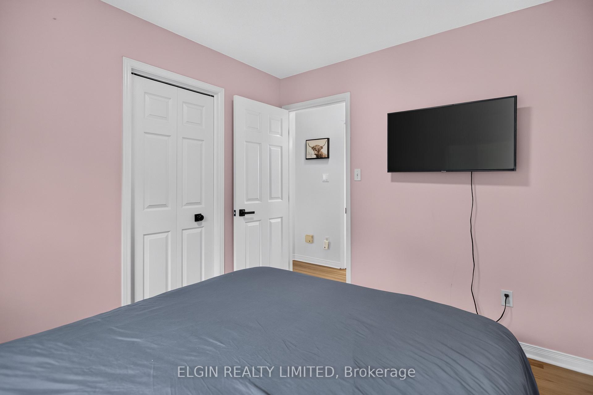 Photo 22 of 27 Cook Crescent, St. Thomas — HOMEH