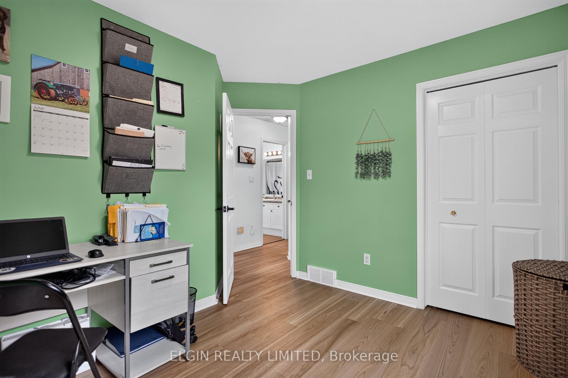 Photo 26 of 27 Cook Crescent, St. Thomas — HOMEH