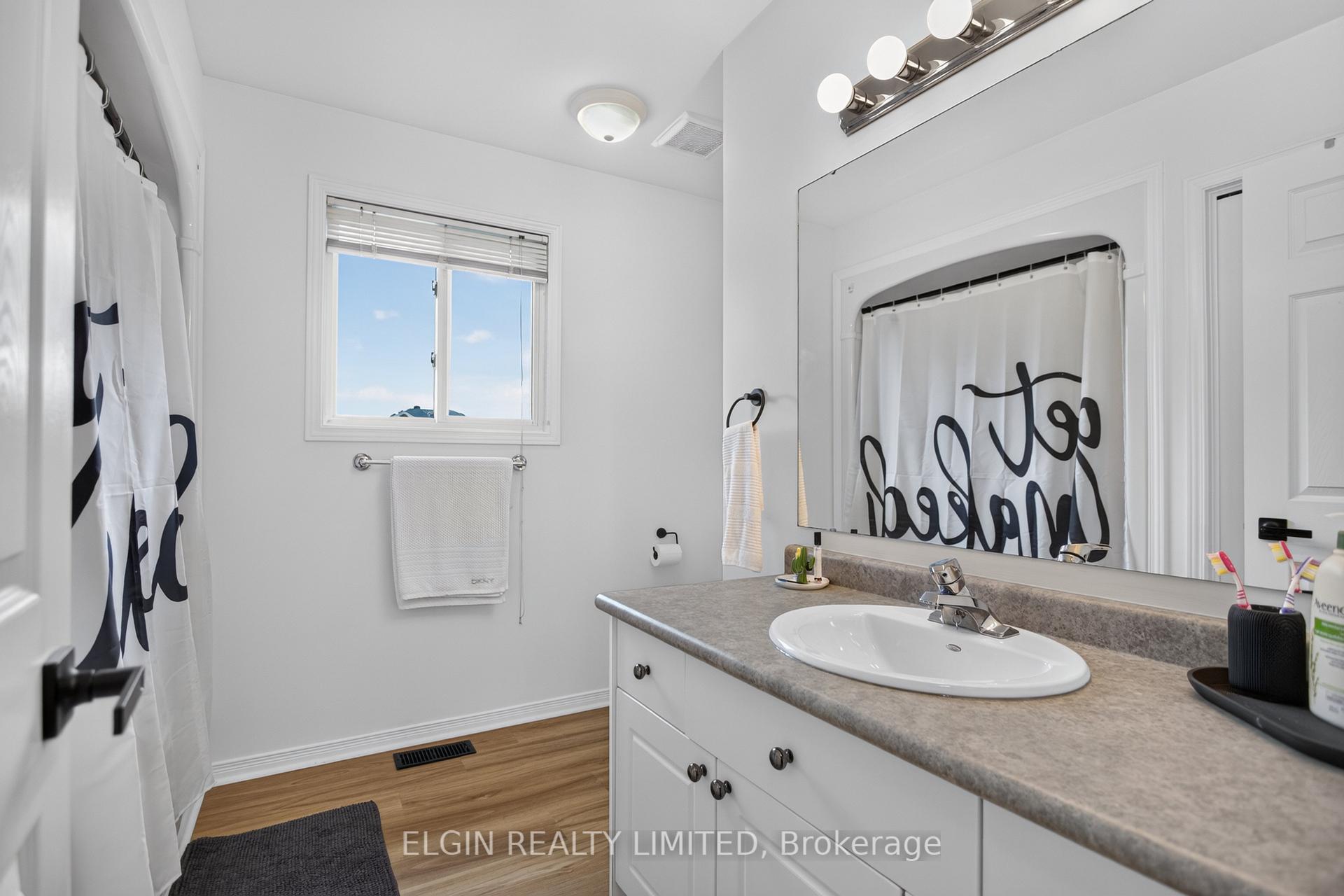 Photo 27 of 27 Cook Crescent, St. Thomas — HOMEH