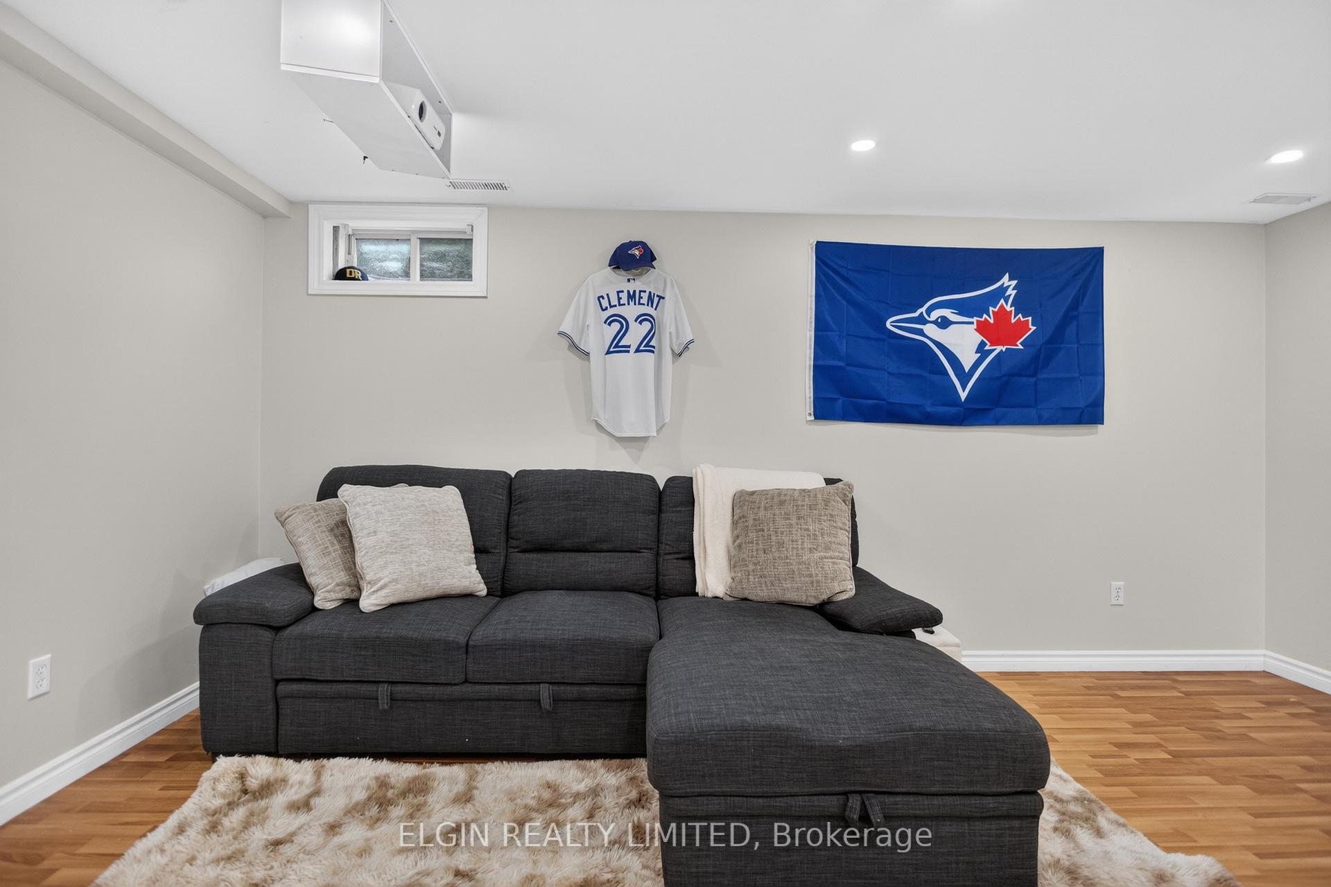 Photo 34 of 27 Cook Crescent, St. Thomas — HOMEH