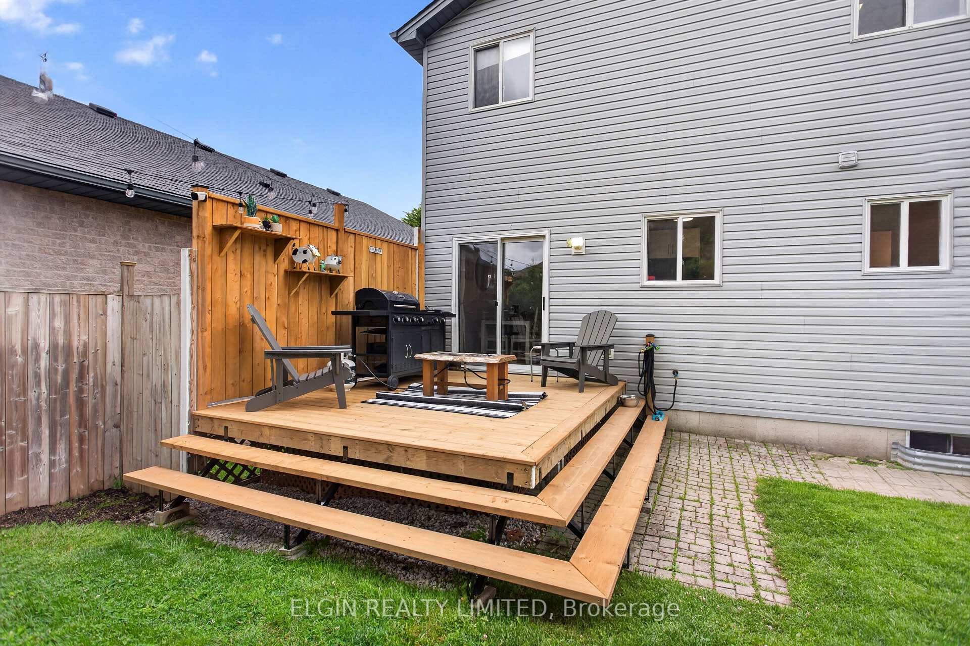 Photo 41 of 27 Cook Crescent, St. Thomas — HOMEH
