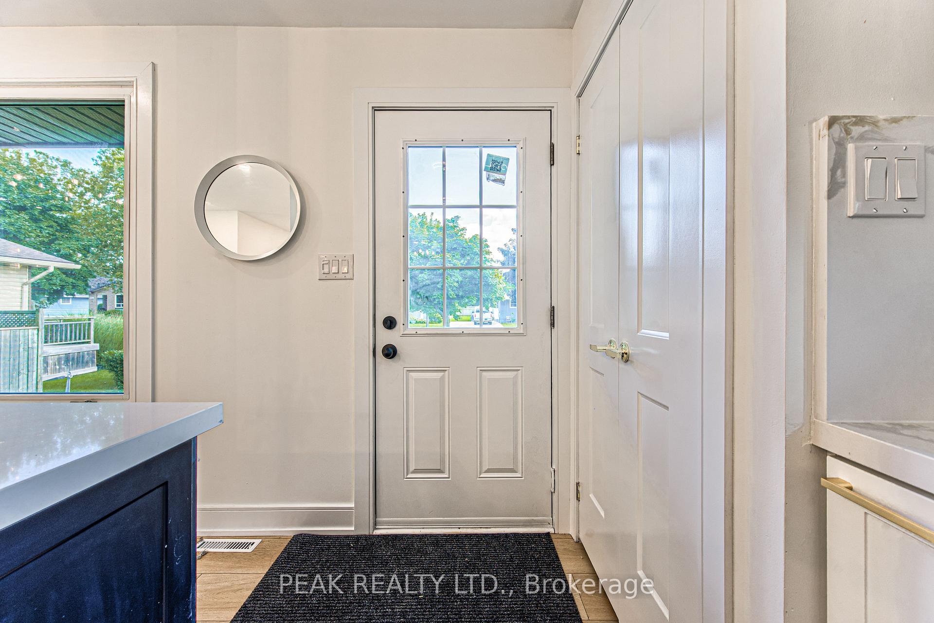 Photo 5 of 7385 North Dorset Place, Niagara Falls, Casey — HOMEH