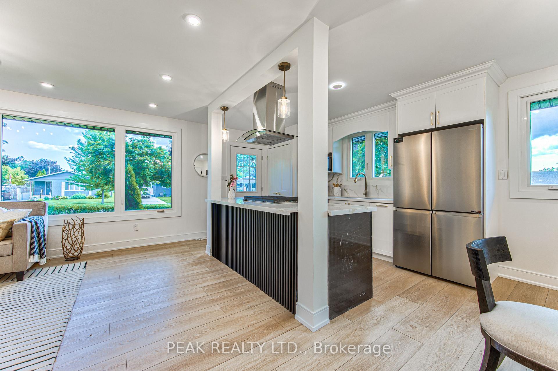 Photo 11 of 7385 North Dorset Place, Niagara Falls, Casey — HOMEH