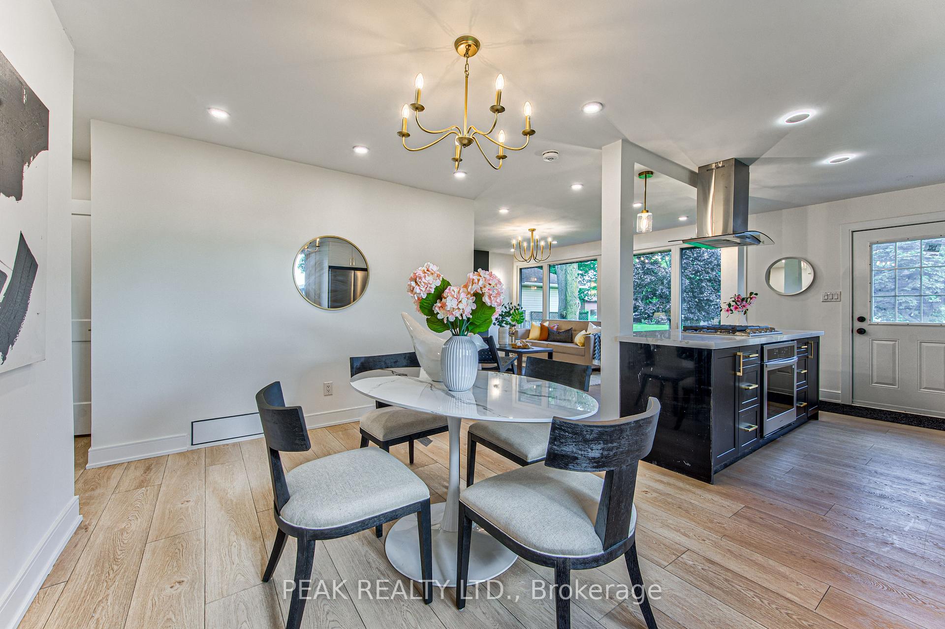 Photo 18 of 7385 North Dorset Place, Niagara Falls, Casey — HOMEH