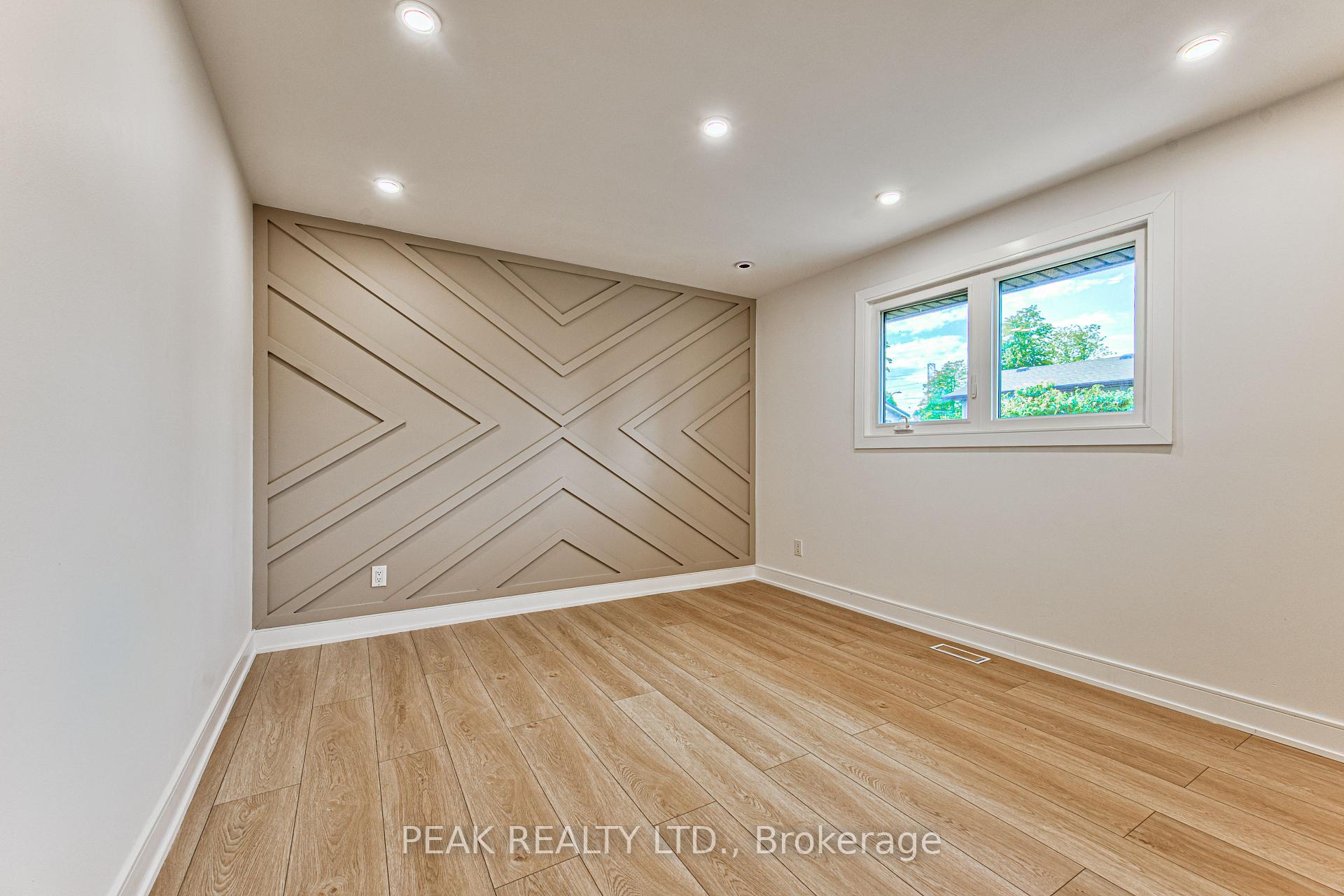 Photo 21 of 7385 North Dorset Place, Niagara Falls, Casey — HOMEH