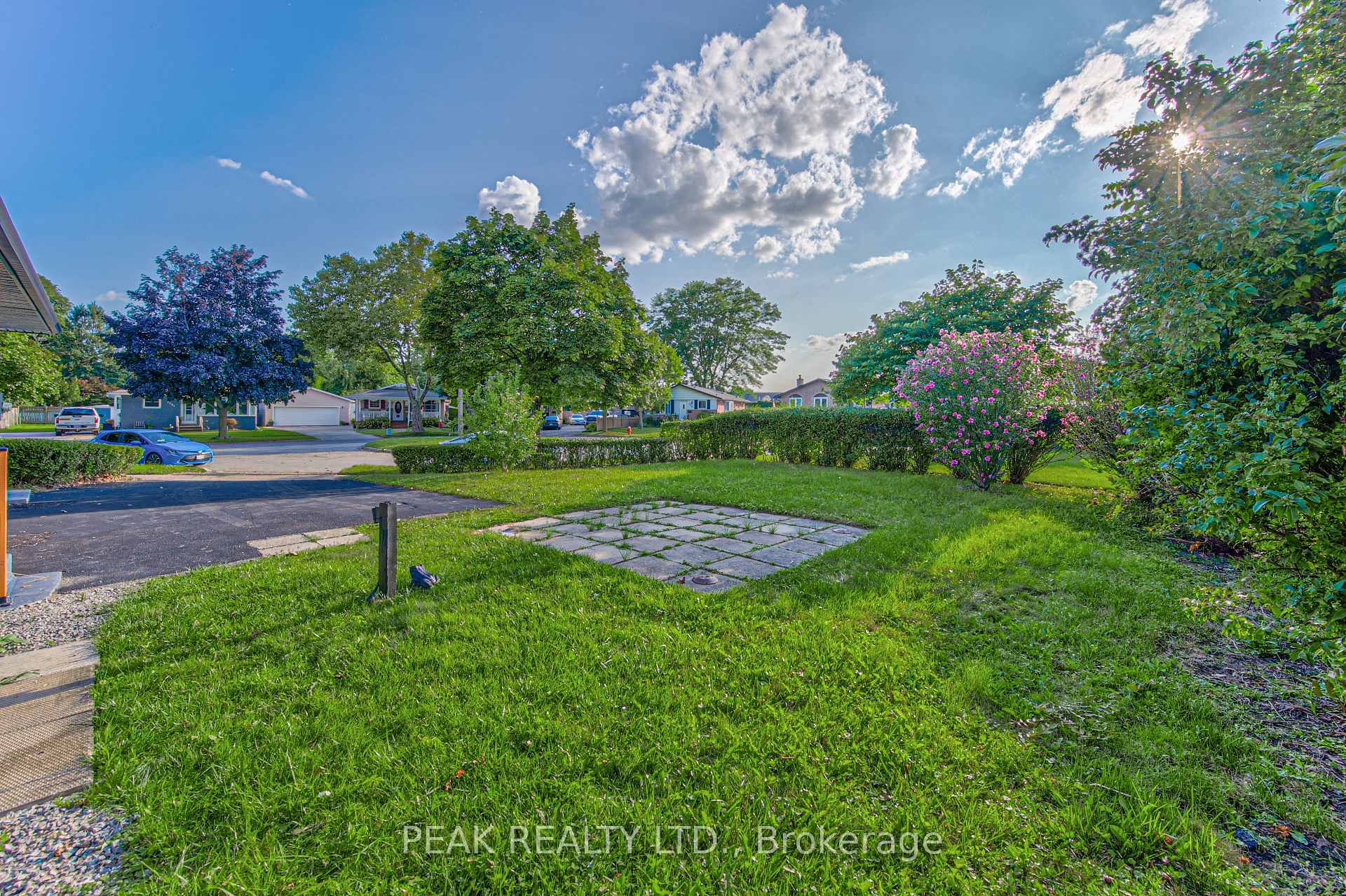 Photo 43 of 7385 North Dorset Place, Niagara Falls, Casey — HOMEH