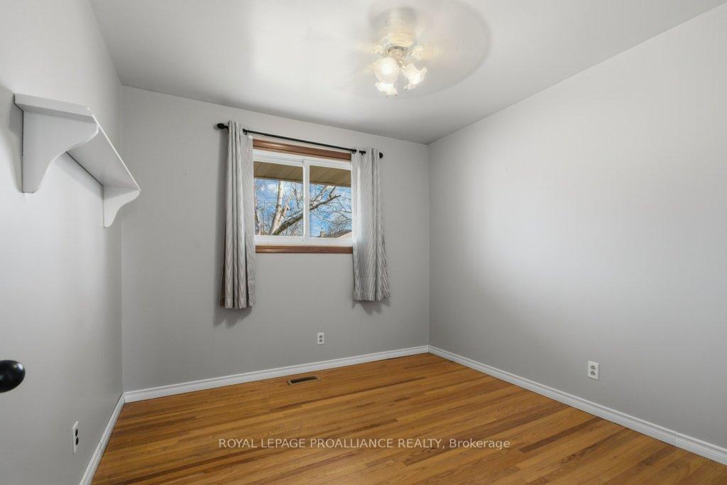 Photo 14 of 4 O'Neil Crescent, Quinte West, Trenton Ward — HOMEH
