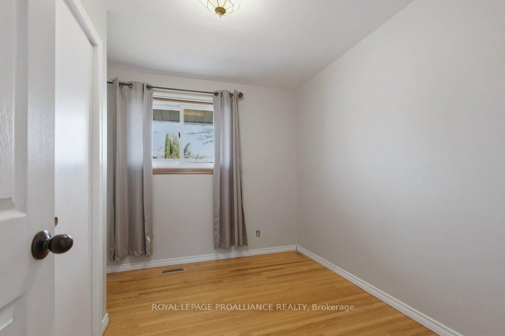 Photo 16 of 4 O'Neil Crescent, Quinte West, Trenton Ward — HOMEH