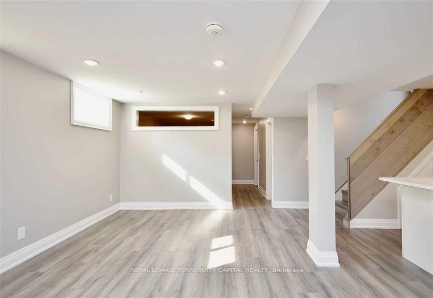 Photo 3 of Unit Lower, 192 Wellington Street E, Barrie, Wellington — HOMEH