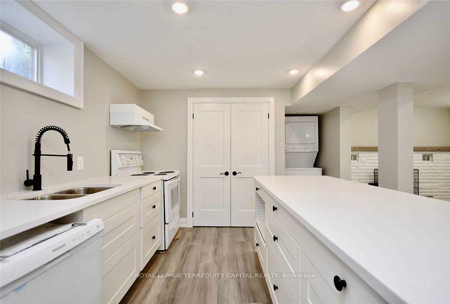 Photo 7 of Unit Lower, 192 Wellington Street E, Barrie, Wellington — HOMEH