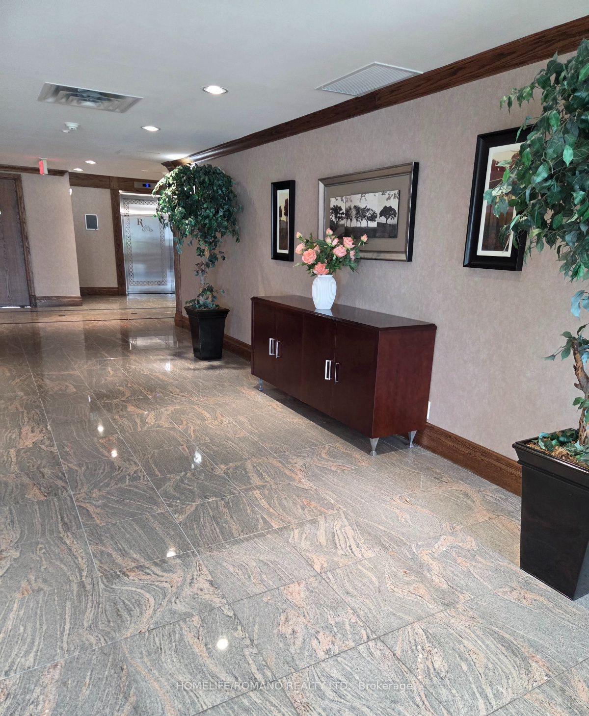 Photo 5 of Unit 312, 65 Via Rosedale Circle, Brampton, Sandringham-Wellington — HOMEH