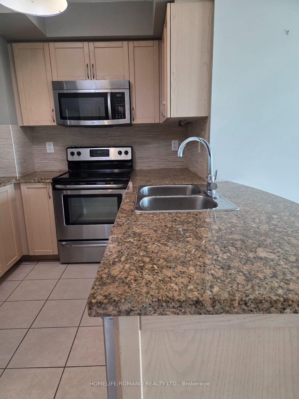 Photo 8 of Unit 312, 65 Via Rosedale Circle, Brampton, Sandringham-Wellington — HOMEH