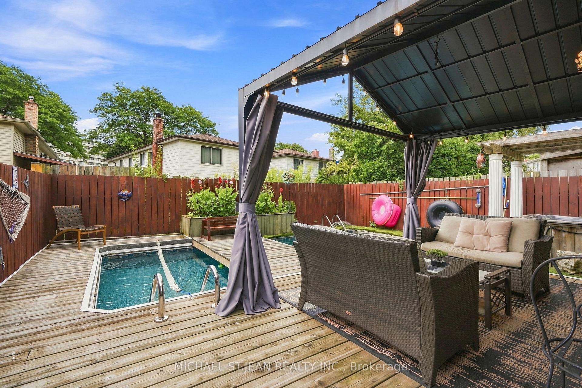 Photo 29 of 49 Markson Crescent, Hamilton, Lisgar — HOMEH