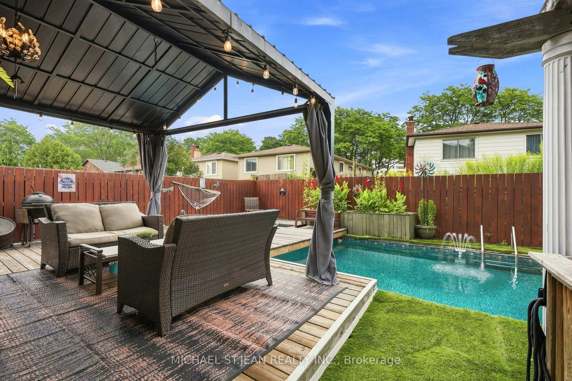Photo 30 of 49 Markson Crescent, Hamilton, Lisgar — HOMEH