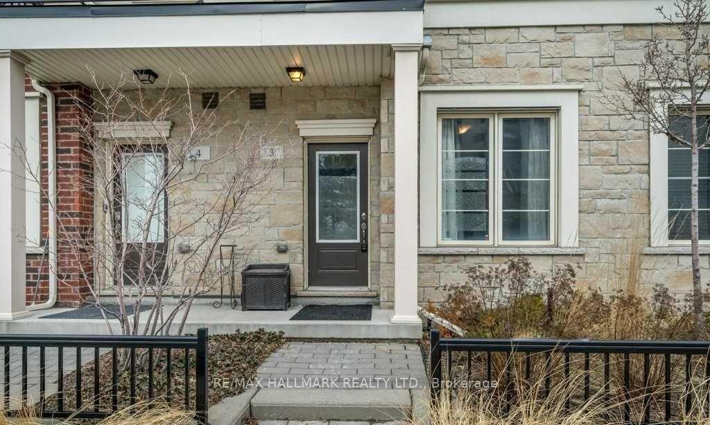 Photo 2 of Unit 3, 636 Evans Avenue, Etobicoke, Alderwood — HOMEH