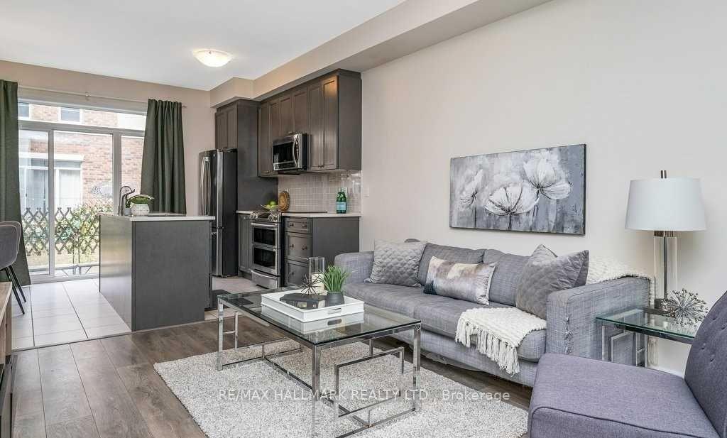 Photo 6 of Unit 3, 636 Evans Avenue, Etobicoke, Alderwood — HOMEH