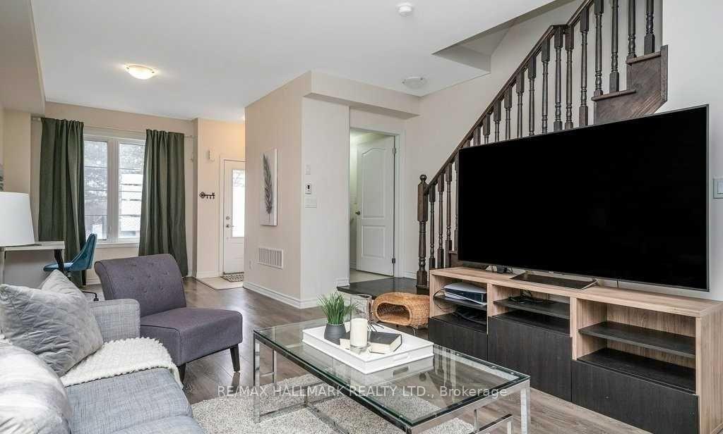 Photo 8 of Unit 3, 636 Evans Avenue, Etobicoke, Alderwood — HOMEH
