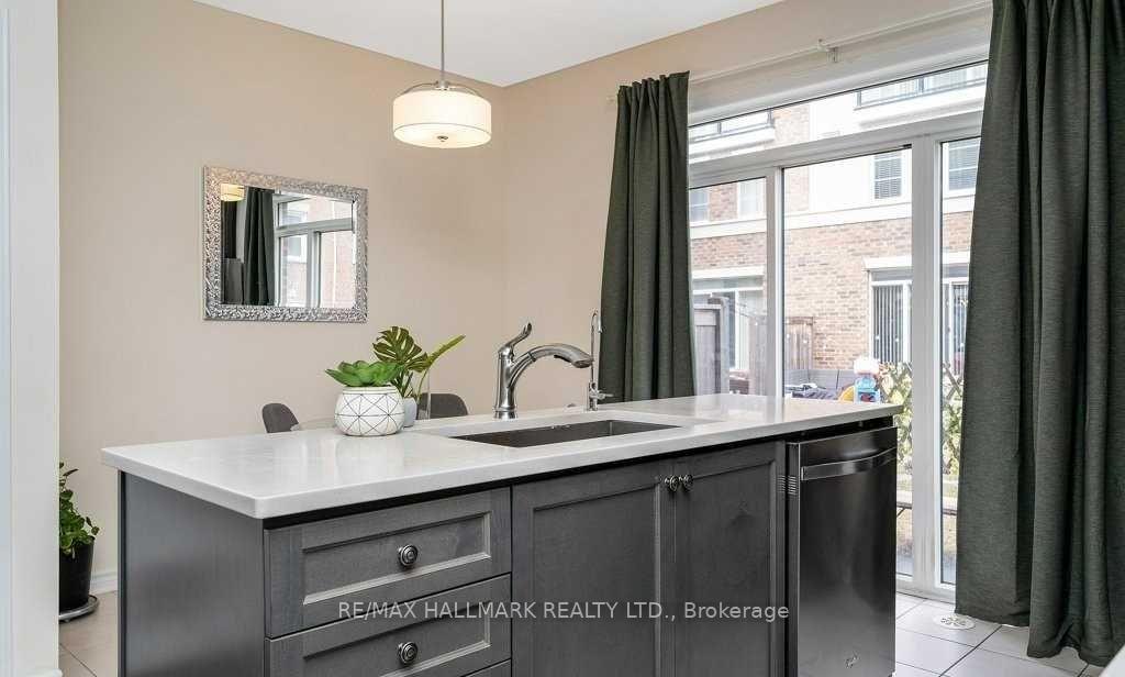 Photo 11 of Unit 3, 636 Evans Avenue, Etobicoke, Alderwood — HOMEH