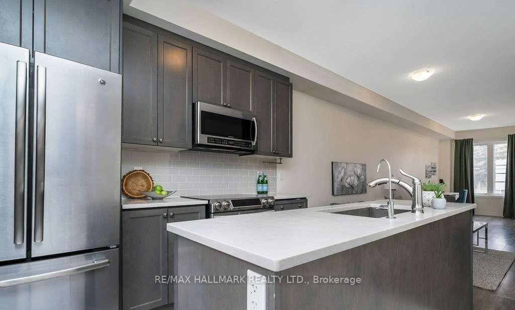 Photo 13 of Unit 3, 636 Evans Avenue, Etobicoke, Alderwood — HOMEH