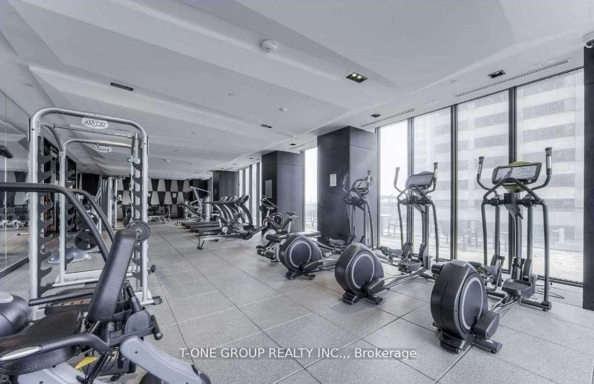 Photo 4 of Unit 5111, 8 Eglinton Avenue E, Toronto, Mount Pleasant East — HOMEH