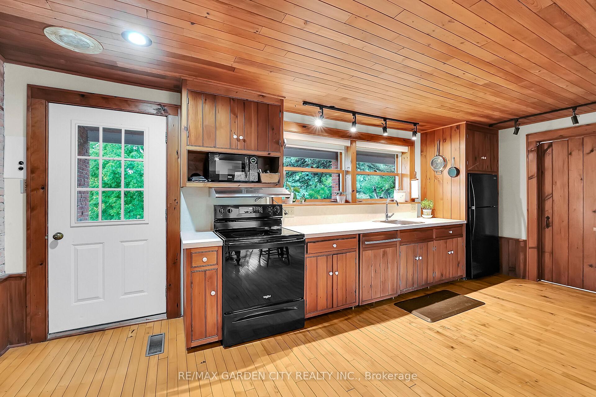 Photo 17 of 2432 Seburn Road, Thorold, Cataract Road — HOMEH