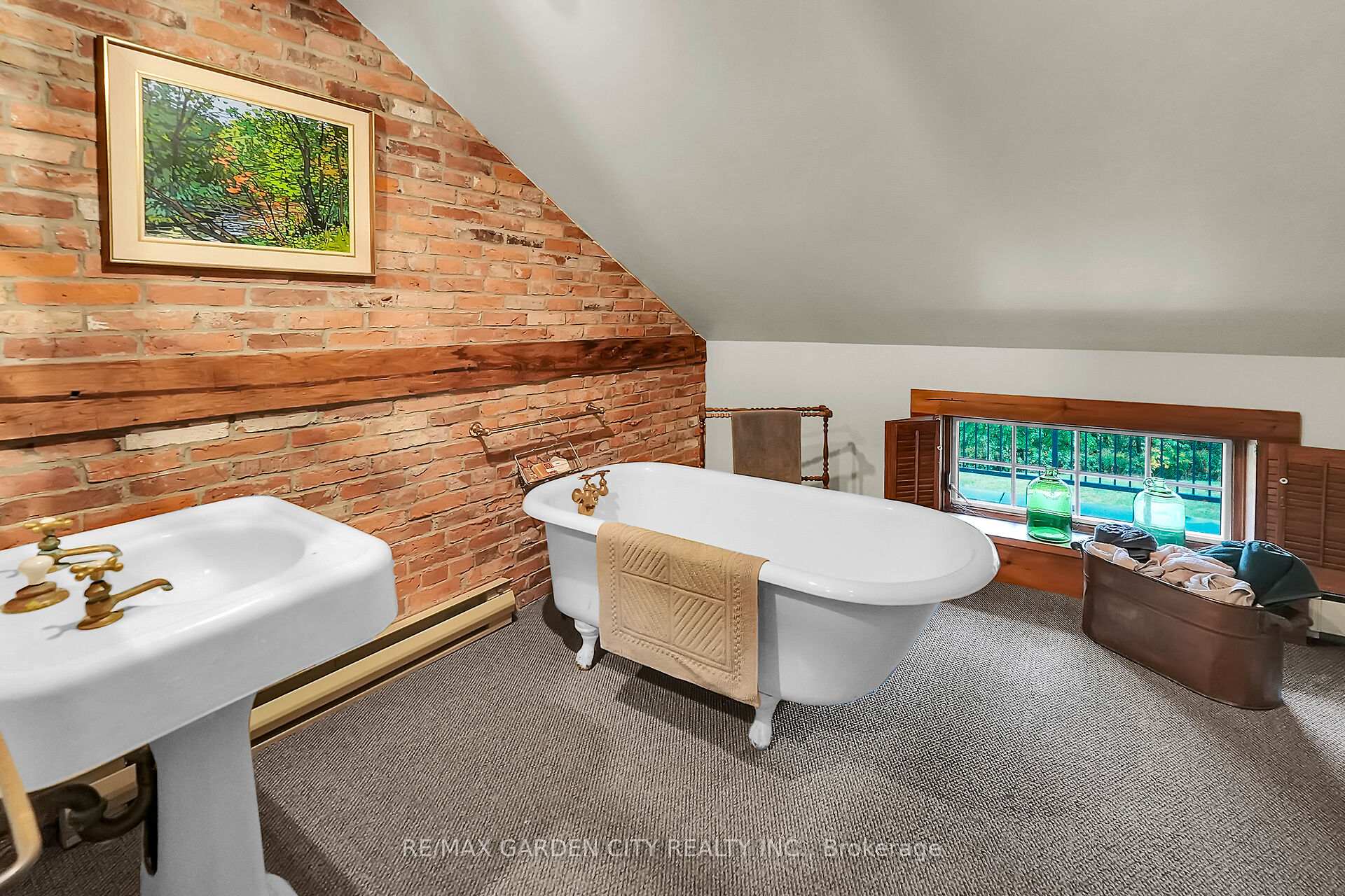 Photo 26 of 2432 Seburn Road, Thorold, Cataract Road — HOMEH