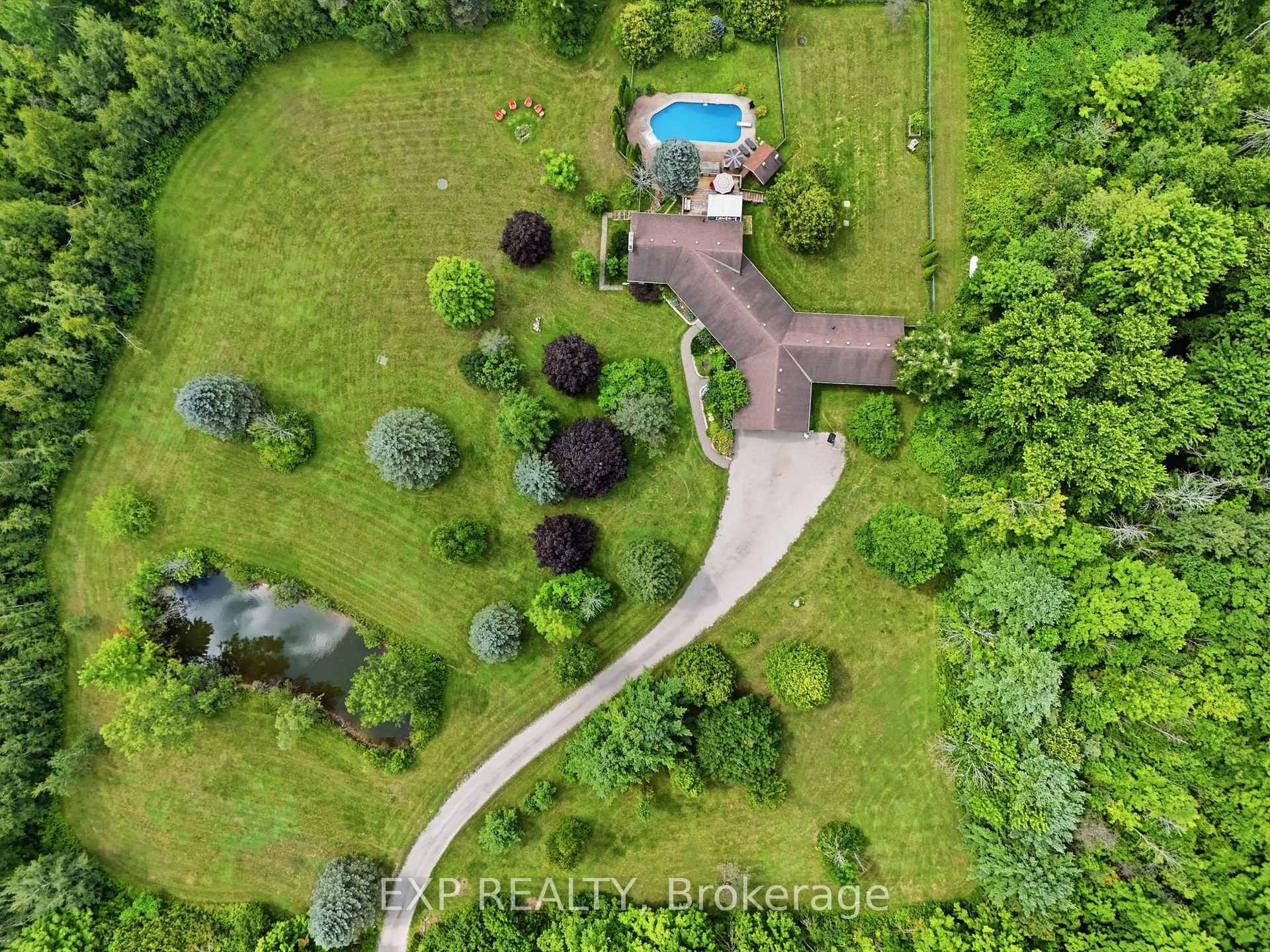 Photo 2 of 4178 Darkwood Road, Puslinch, Rural Puslinch East — HOMEH