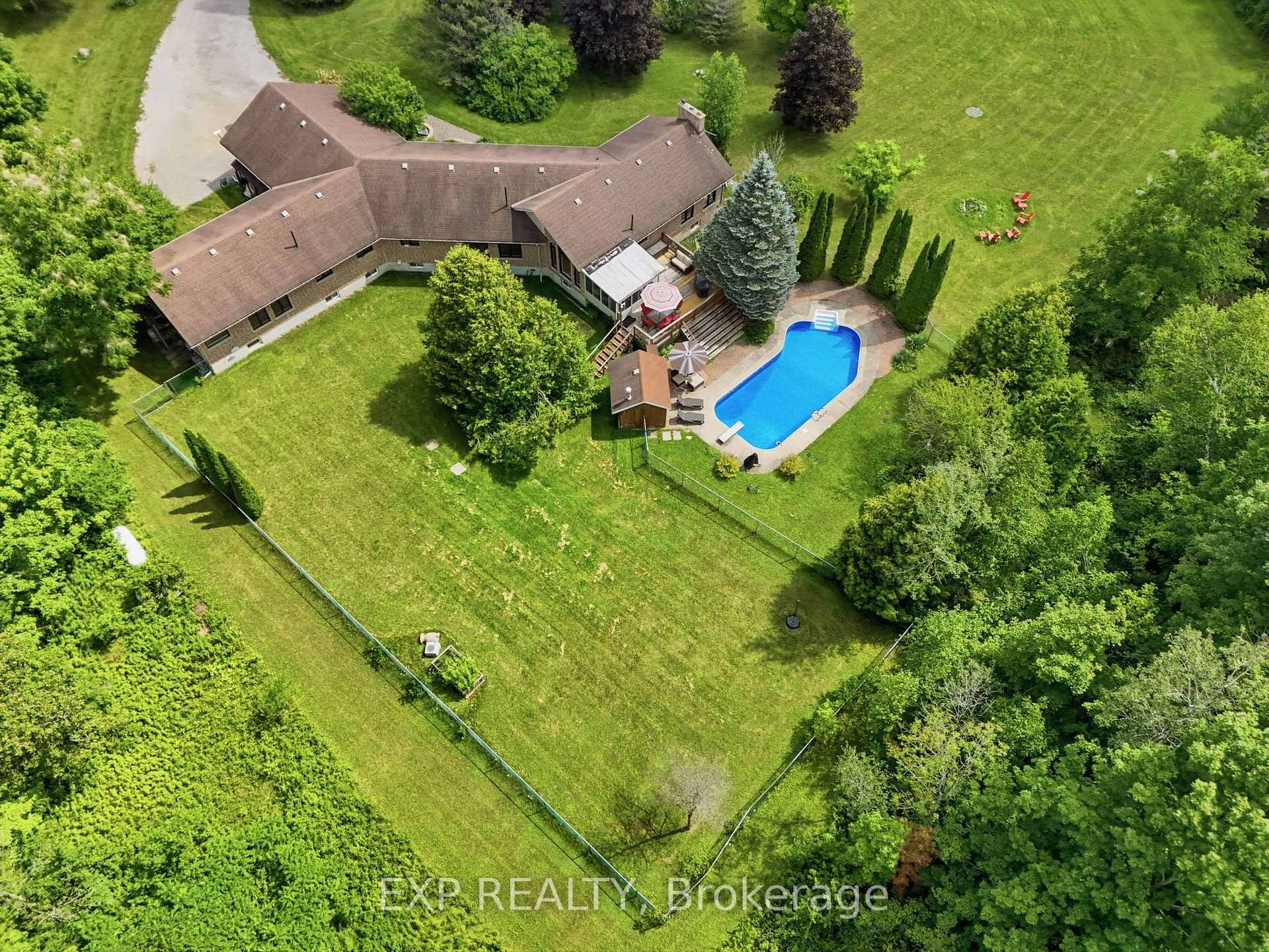 Photo 3 of 4178 Darkwood Road, Puslinch, Rural Puslinch East — HOMEH