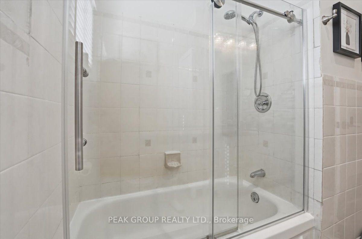 Photo 20 of 7402 Westfield Drive, Niagara Falls, Casey — HOMEH